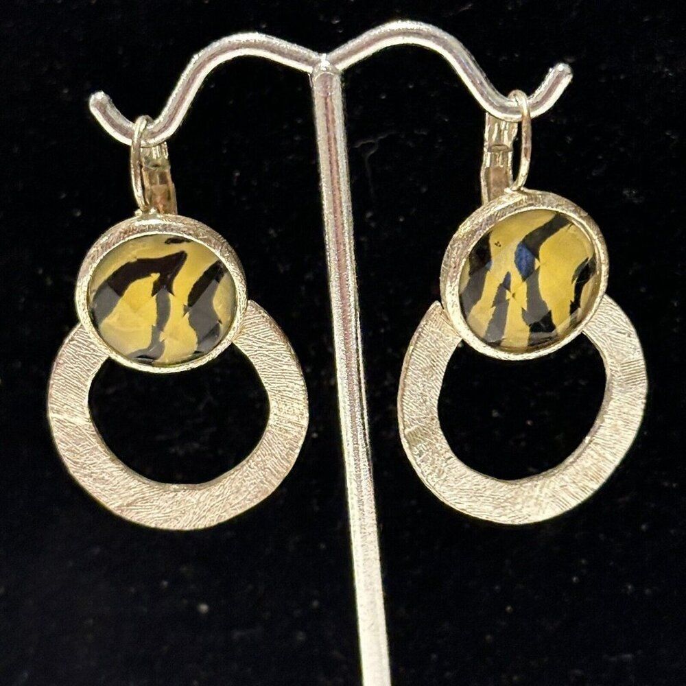 Silver Tone Animal Print Hoop Dangle Pierced Earrings Hook Ring Leopard Cheetah